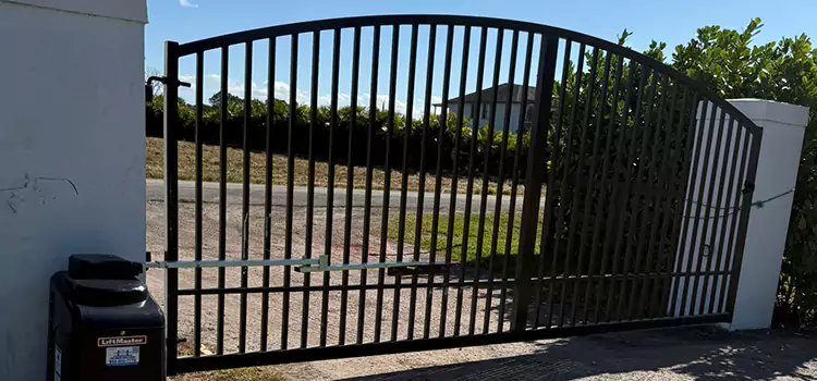 Driveway Fence Repair Avenel